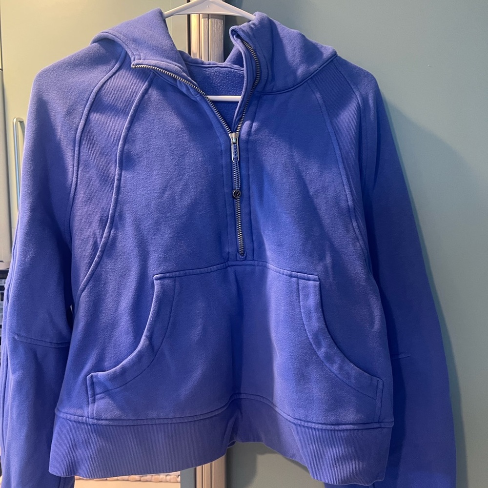 M/L half zip scuba. Worn once or twice
